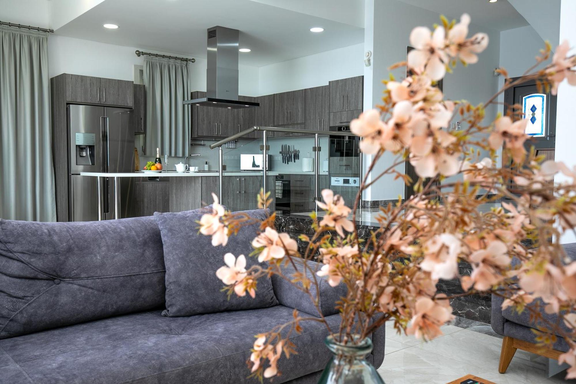 Olymp Luxury Villa D - Luxury Escape With Direct Beach Access And Unique Sunsets Paphos Exteriör bild